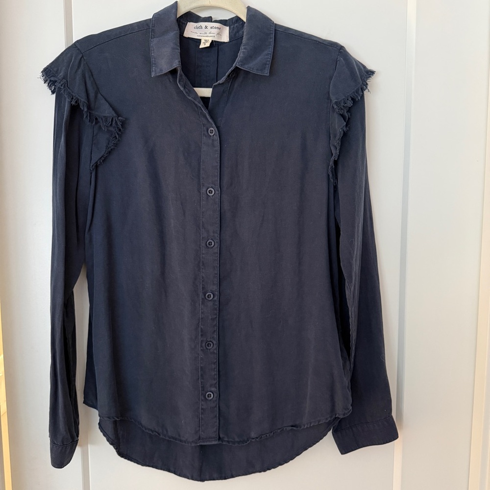 Cloth&Stone Anthropologie Navy Button Down Shirt S
Denim Friendly